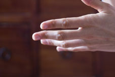 Hand seitlich